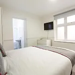 Oyo Brunel Hotel